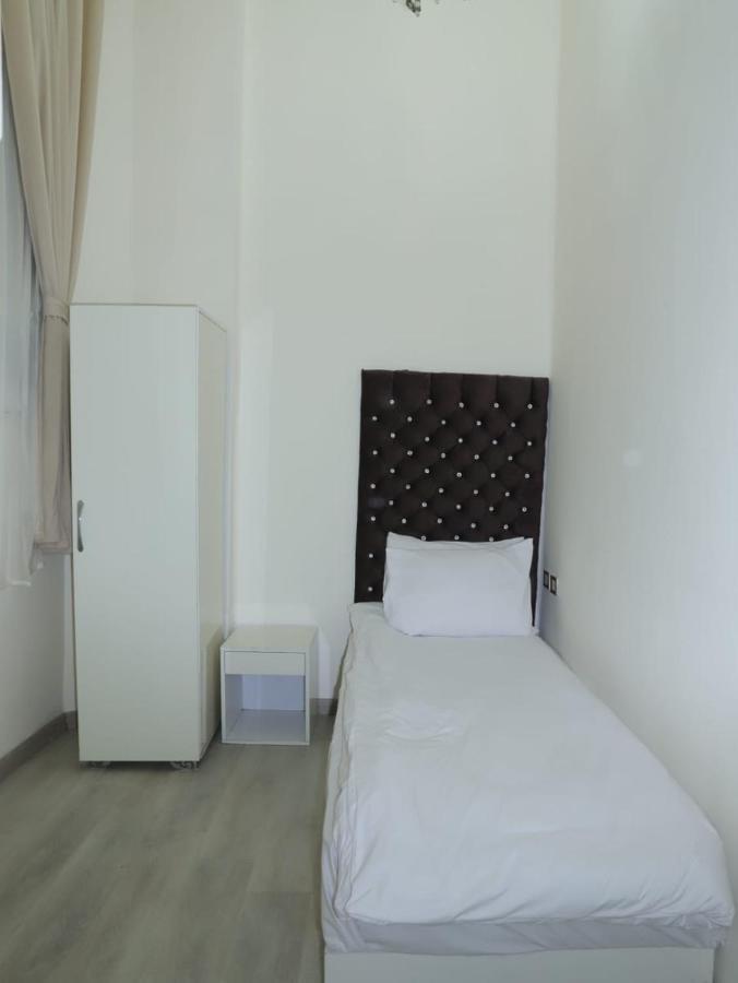 Palace Court Hostel